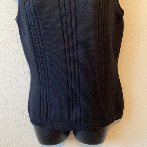 Harold’s Sweater Vest 100% Wool - Picture 3 of 5